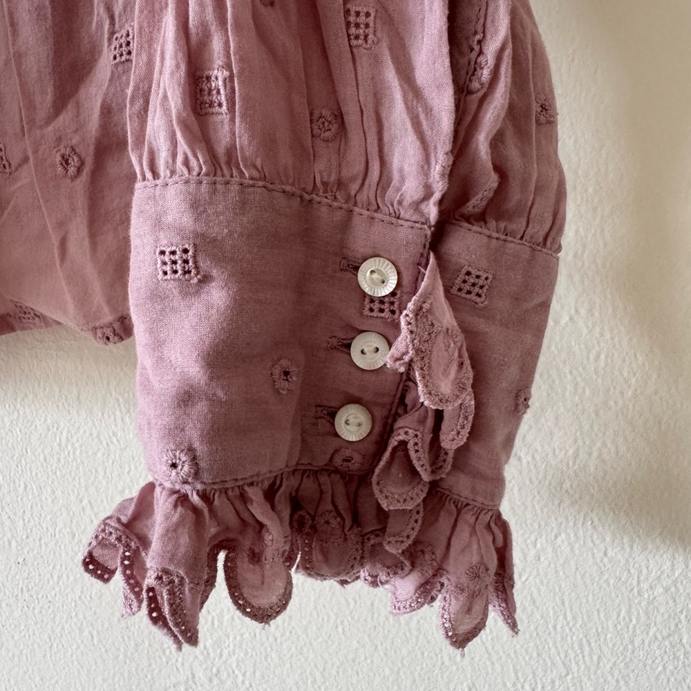 Doen Ruffled Blouse - Picture 4 of 8